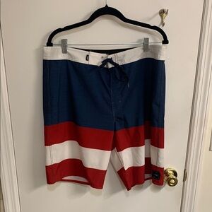 Vans Red,white and blue Board Shorts Quick-Dry Swimwear in Sz 36